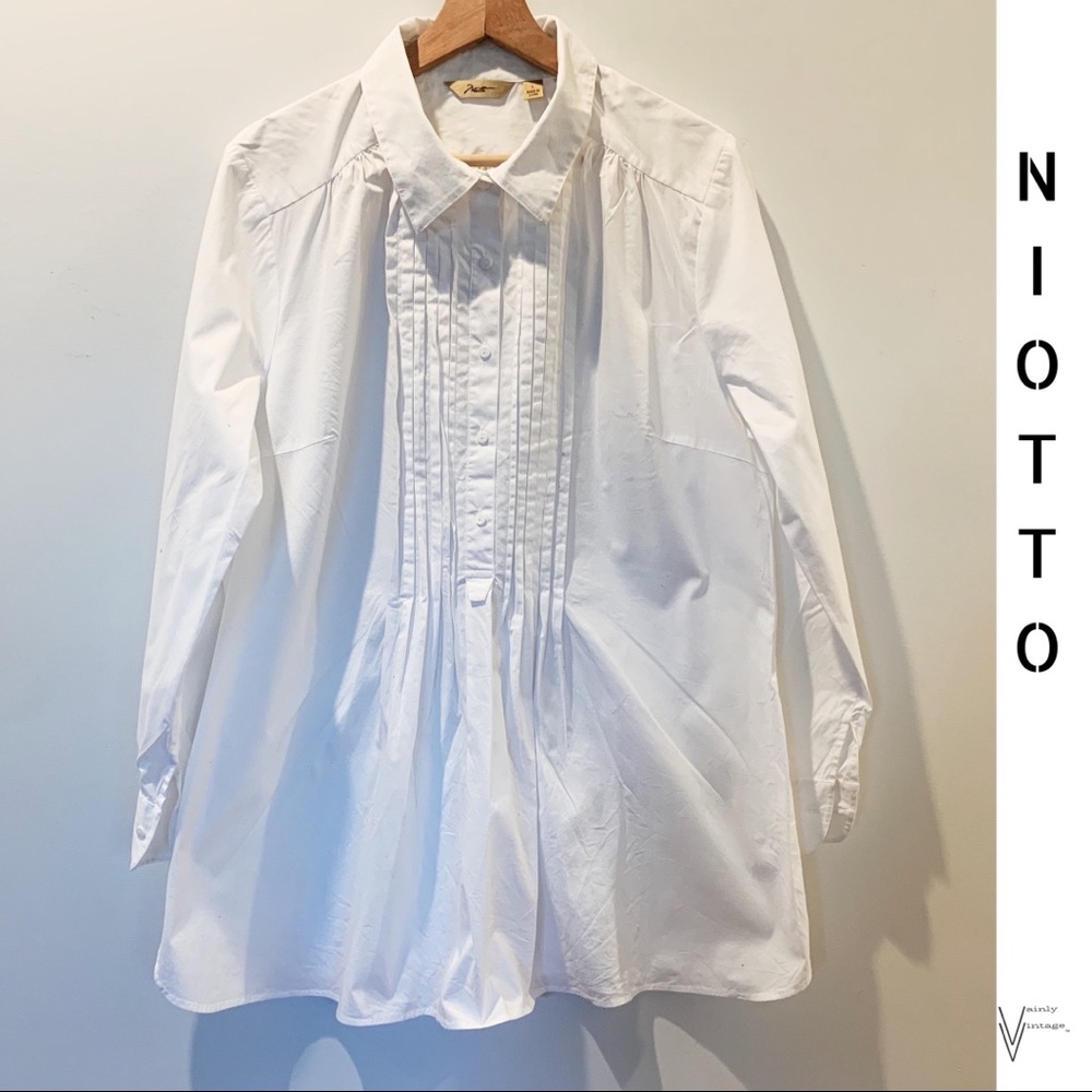 Niotto Tuxedo Style White Tunic